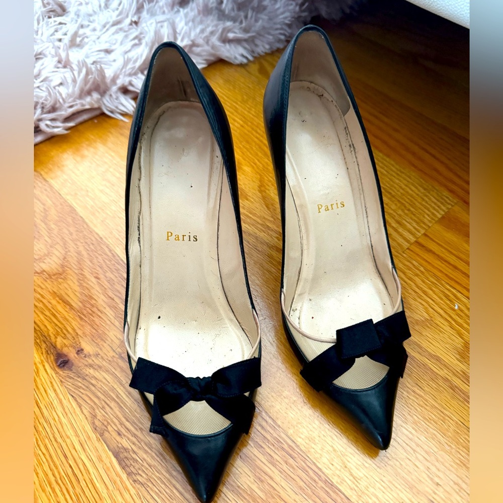 Louboutin authentic black bow